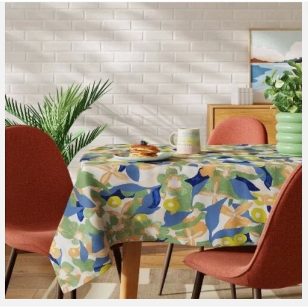 Room Essentials Floral Cotton Tablecloth 60x104‎ Multi Color NEW NWT